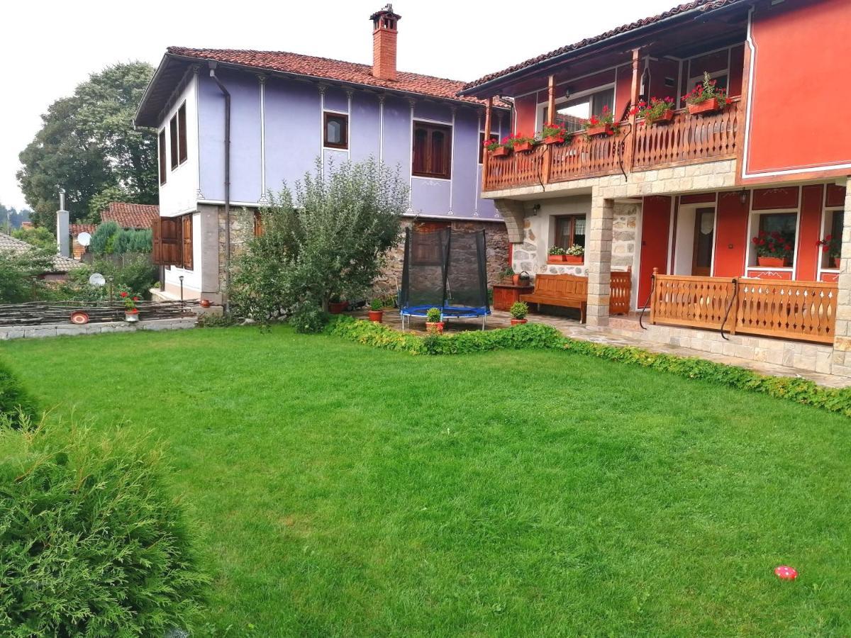 Радкината Къща Hotel Koprivshtitsa Bagian luar foto