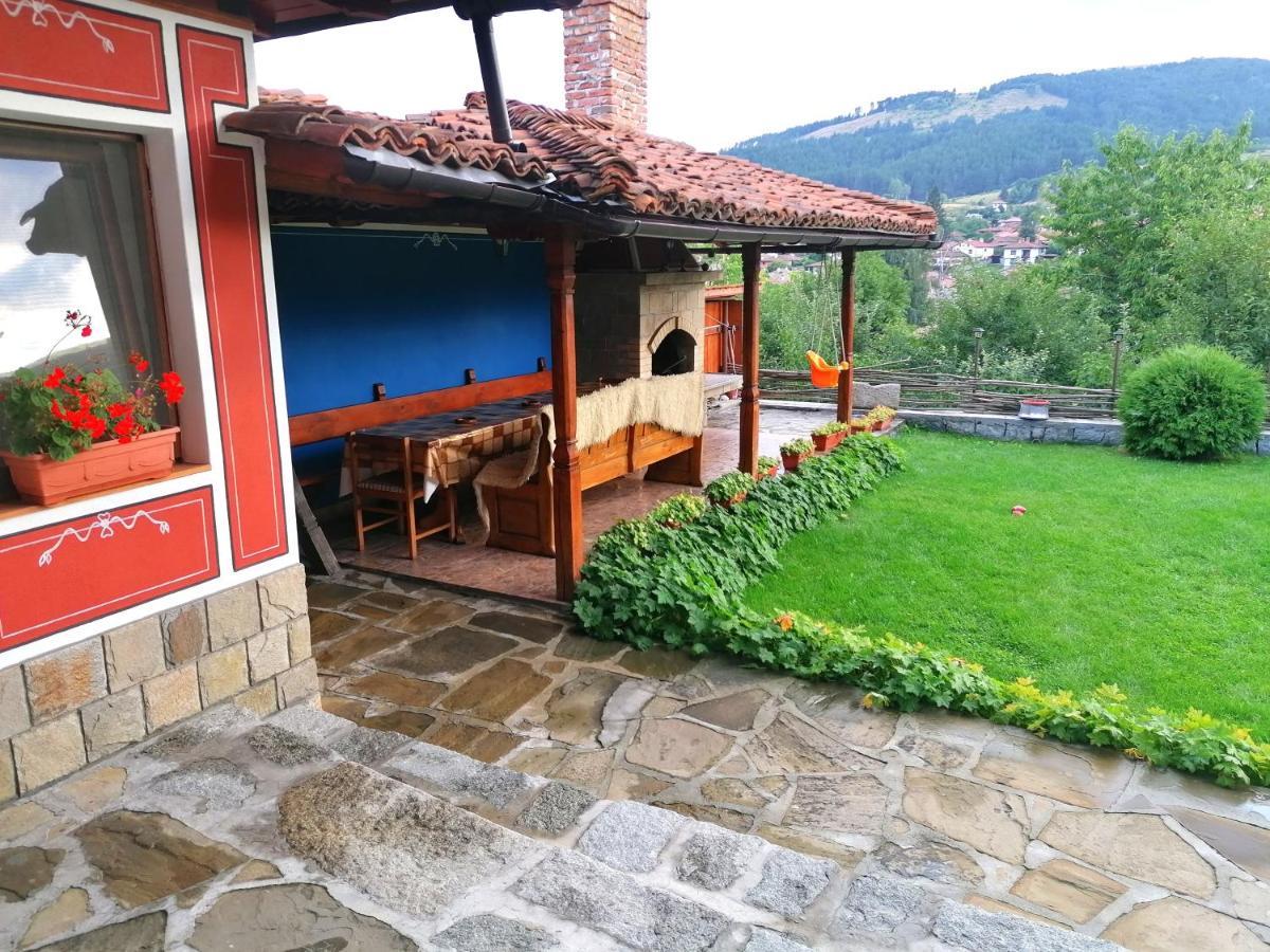 Радкината Къща Hotel Koprivshtitsa Bagian luar foto