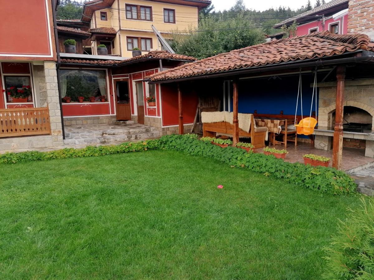 Радкината Къща Hotel Koprivshtitsa Bagian luar foto