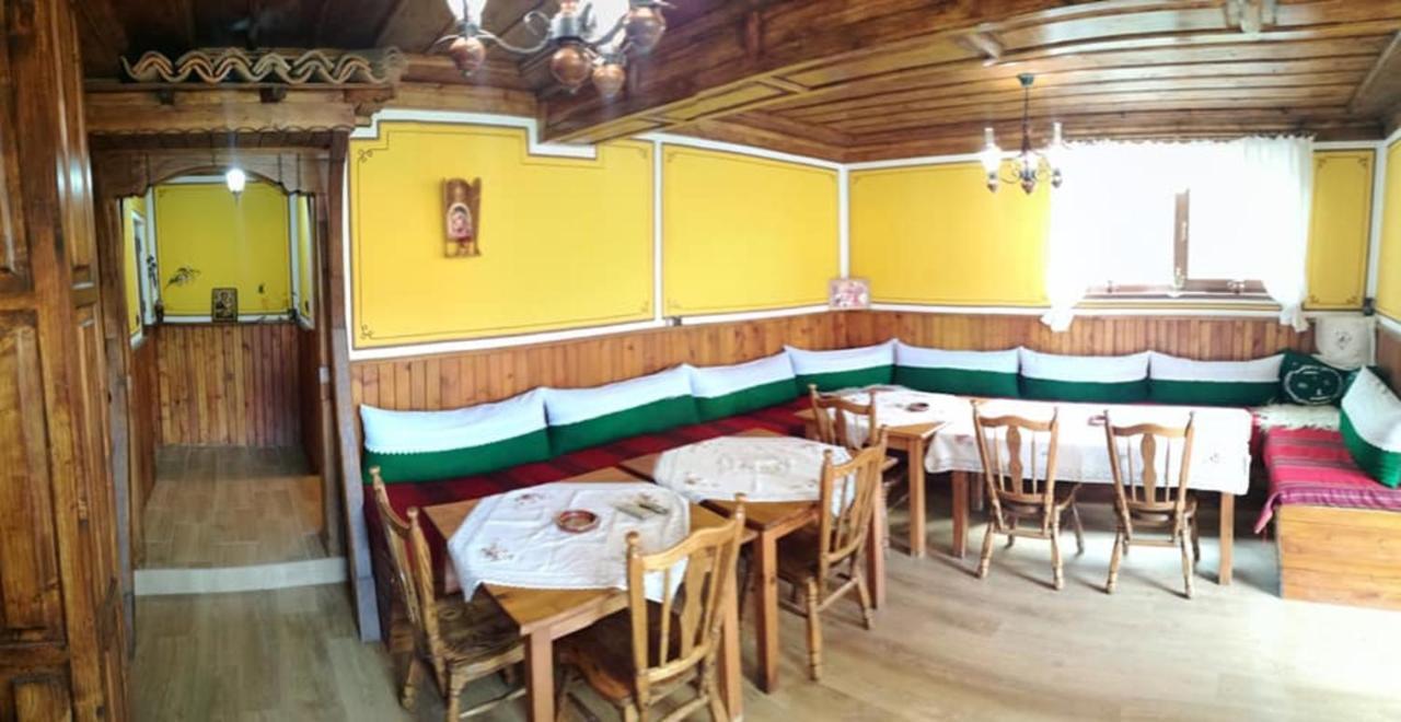 Радкината Къща Hotel Koprivshtitsa Bagian luar foto