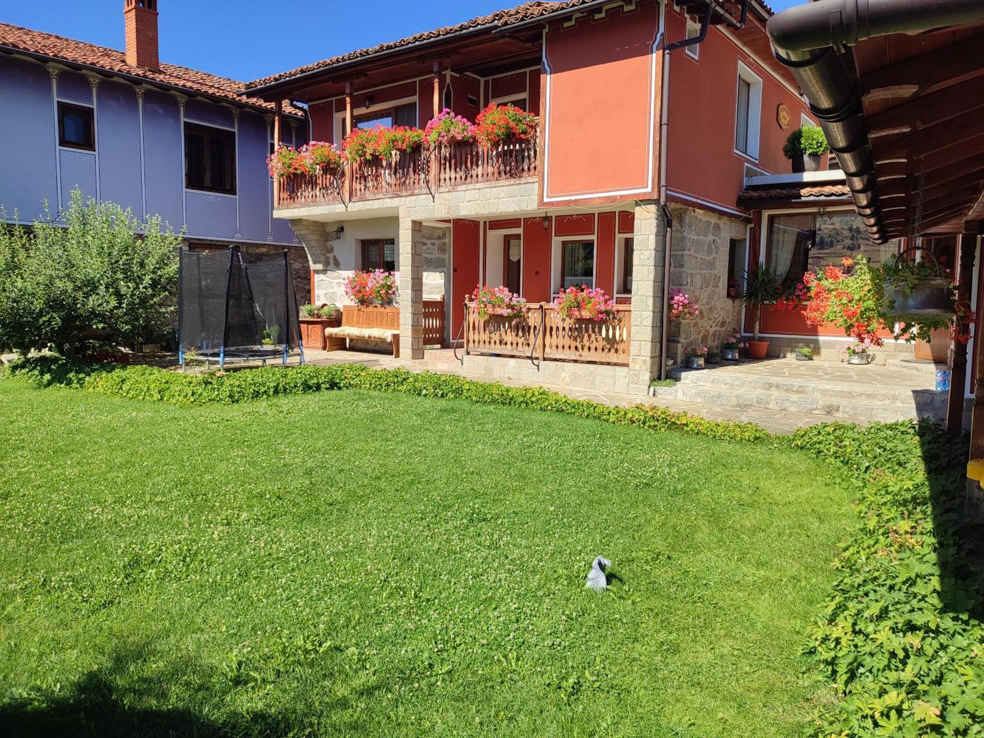 Радкината Къща Hotel Koprivshtitsa Bagian luar foto