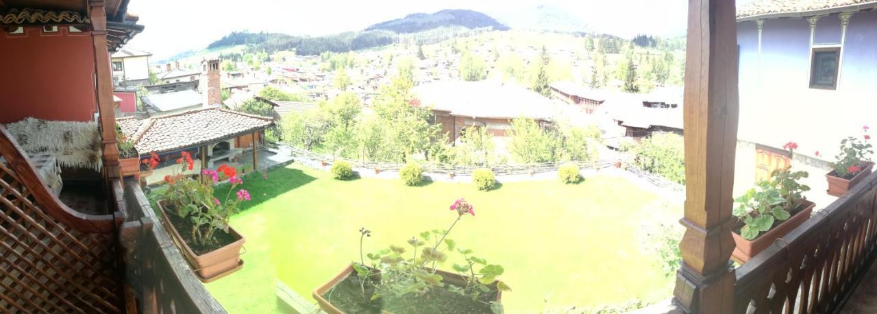 Радкината Къща Hotel Koprivshtitsa Bagian luar foto