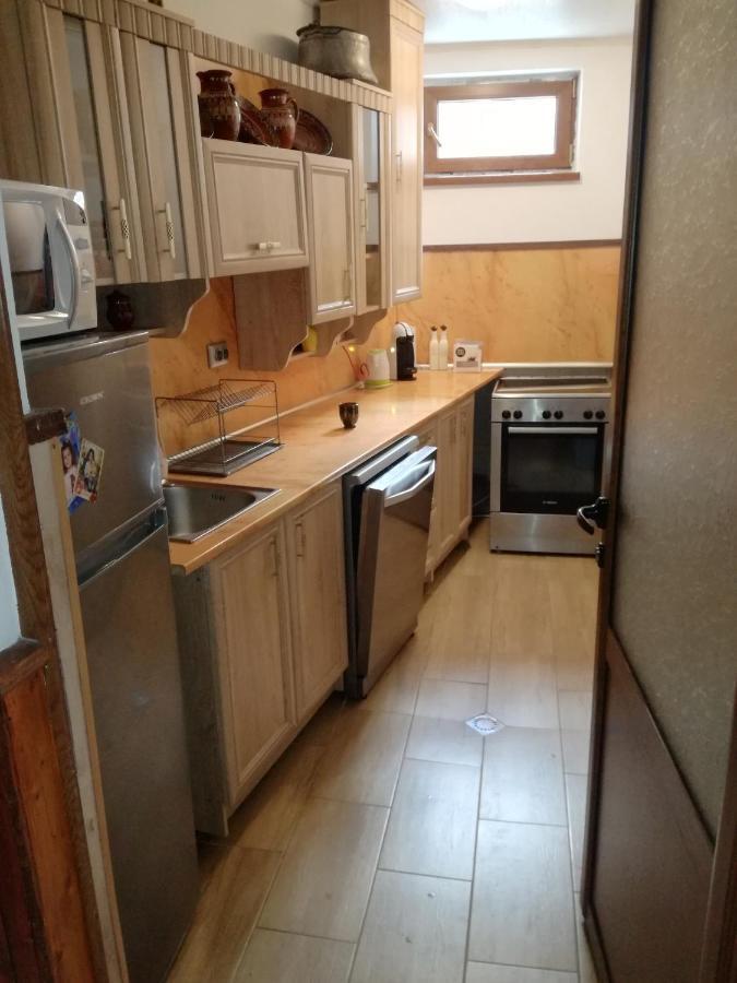 Радкината Къща Hotel Koprivshtitsa Bagian luar foto