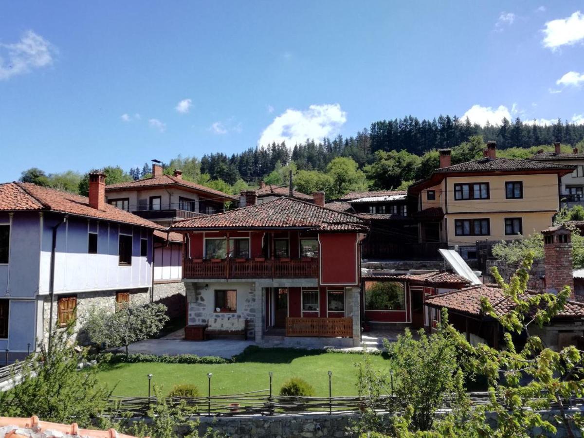 Радкината Къща Hotel Koprivshtitsa Bagian luar foto