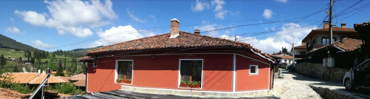 Радкината Къща Hotel Koprivshtitsa Bagian luar foto